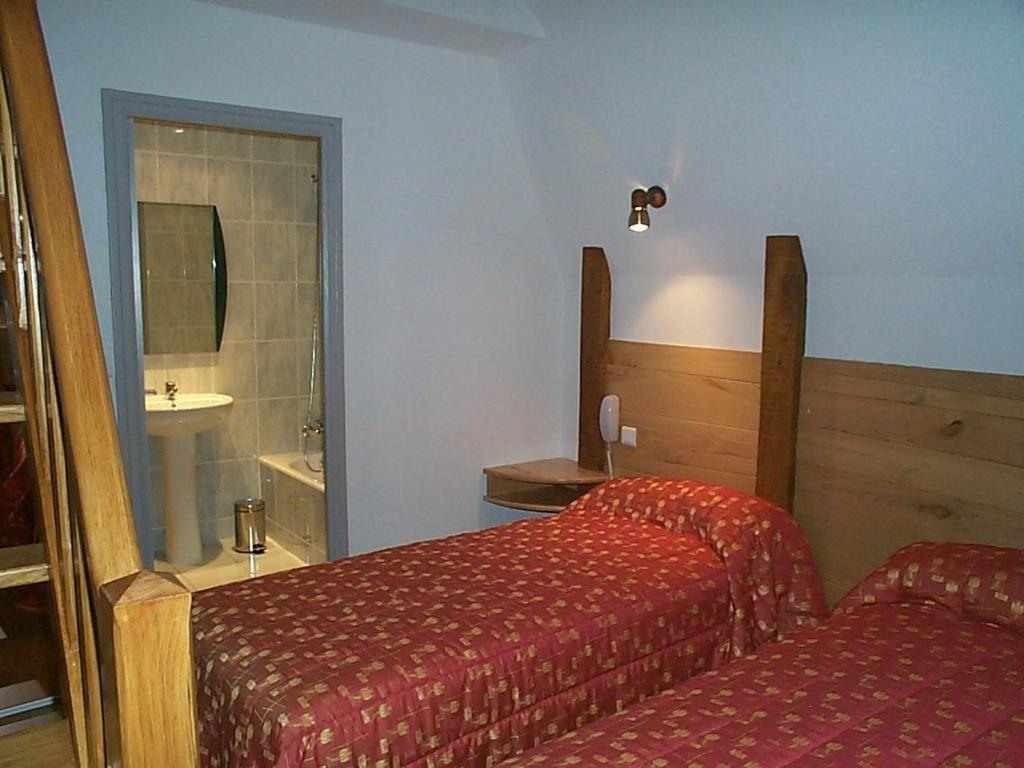 Hotel & Spa Rodier Campagnac  Room photo